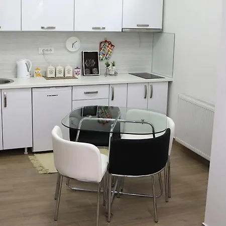 Apartment Xenia2 *